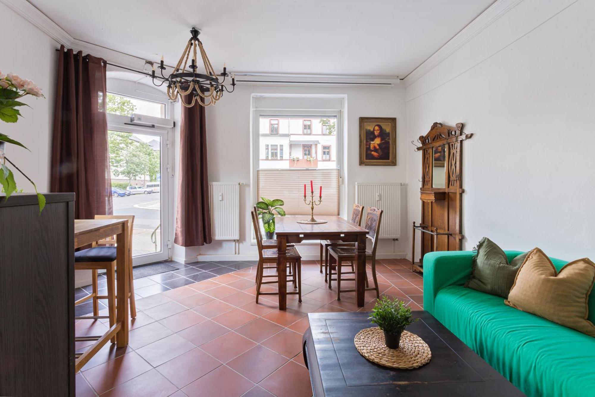 Gaestezimmer I Einzelzimmer Mit Gemeinschaftsbad Und Gemeinschaftskueche Homestay *